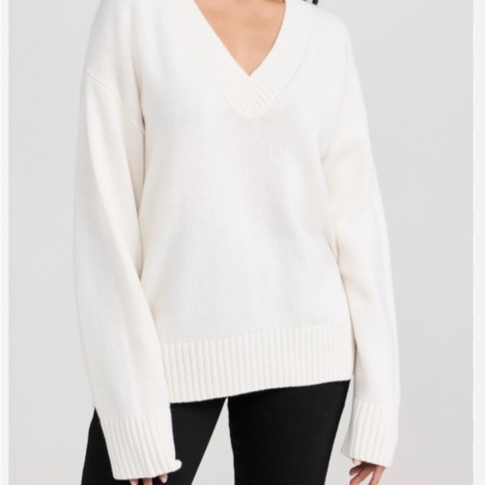 Reformation Jadey Oversized V Neck S cream